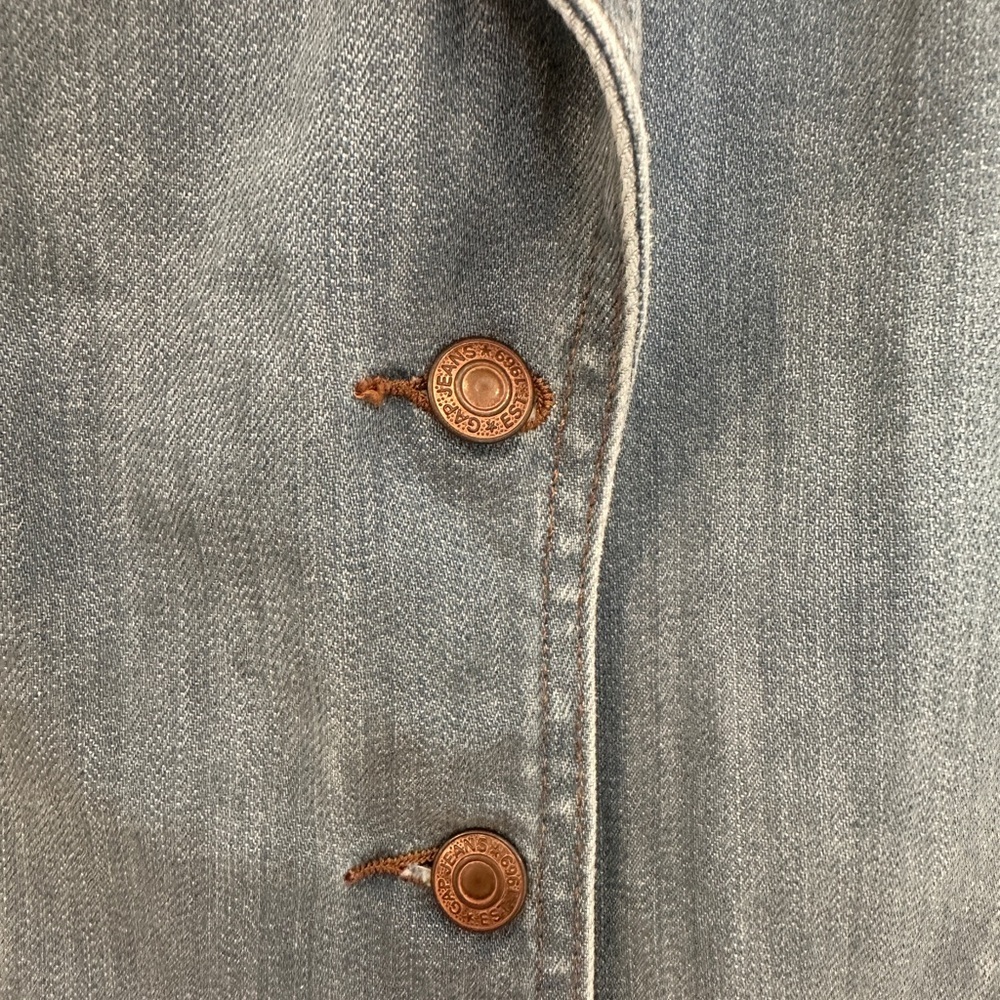Carols’ Denim Light Wash Denim Blazer Jacket / Size S (fits medium) - Picture 3 of 5